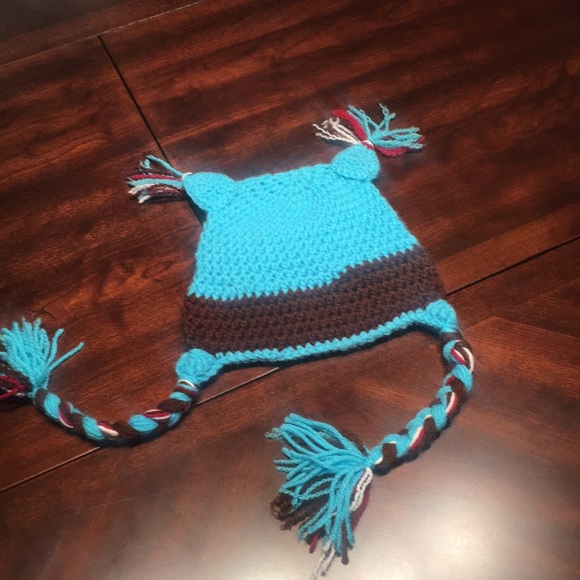 Blue Owl Beanie - Picture 2 of 2